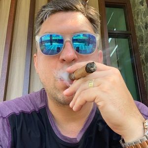 Meet your Posher, David